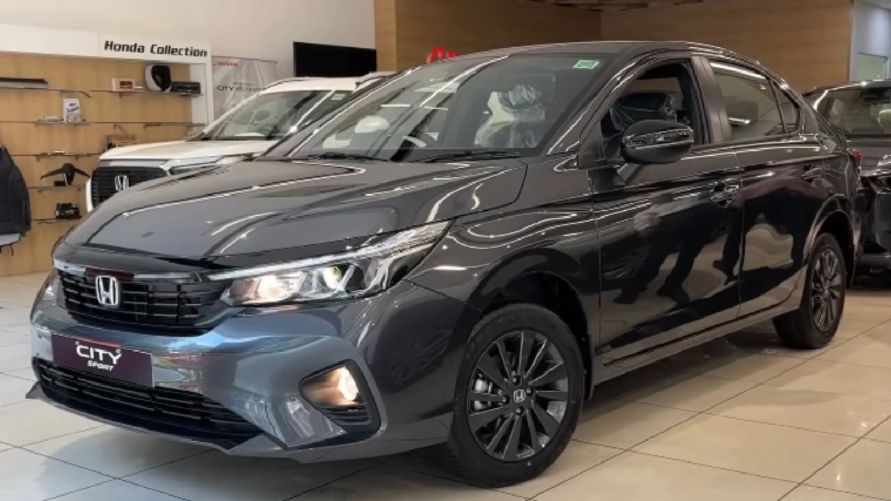 ₹14.88 लाख में लॉन्च हुई New Honda City Sport 2025, स्पोर्टी स्टाइल और दमदार फीचर्स से भरी हुई है ये Sedan